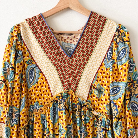 Floral Print Bohemian V Neck Dress Size Medium - Picture 3 of 6